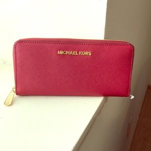 MICHAEL Michael Kors Zip Around Wallet
